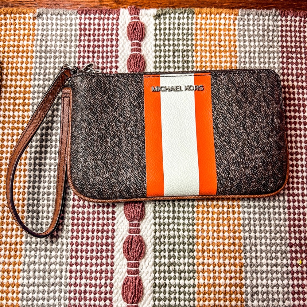 Michael Kors jet travel wristlet